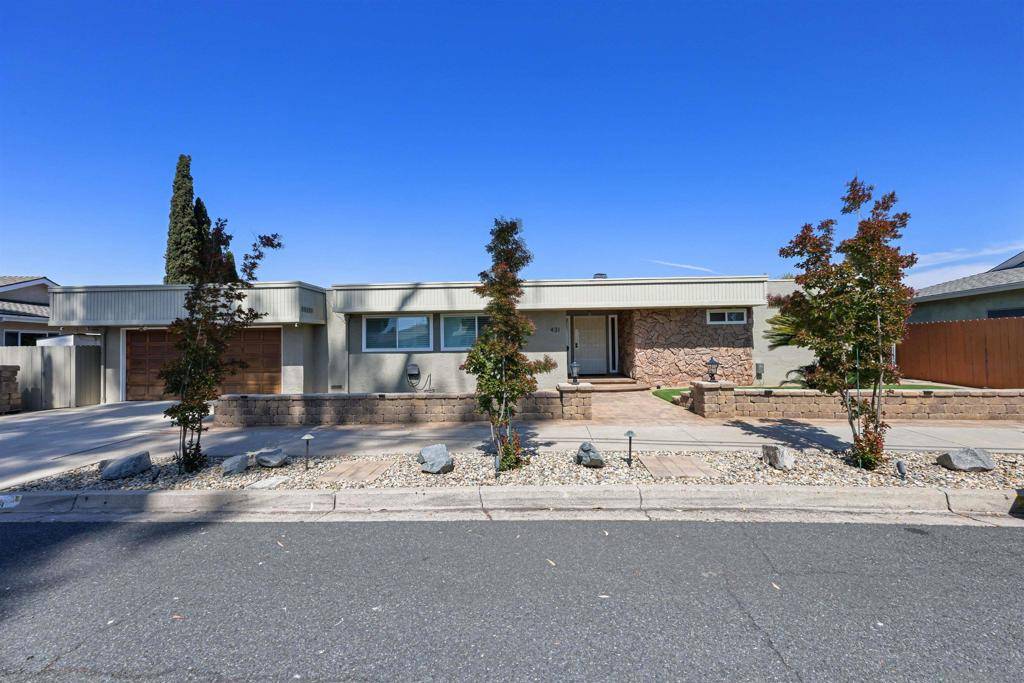 El Cajon, CA 92020,431 Murray Dr