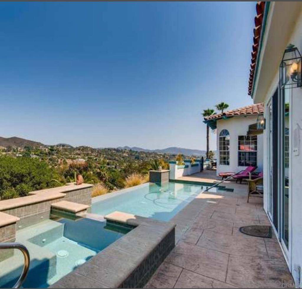 Vista, CA 92084,2240 1/8 Buena Creek Rd