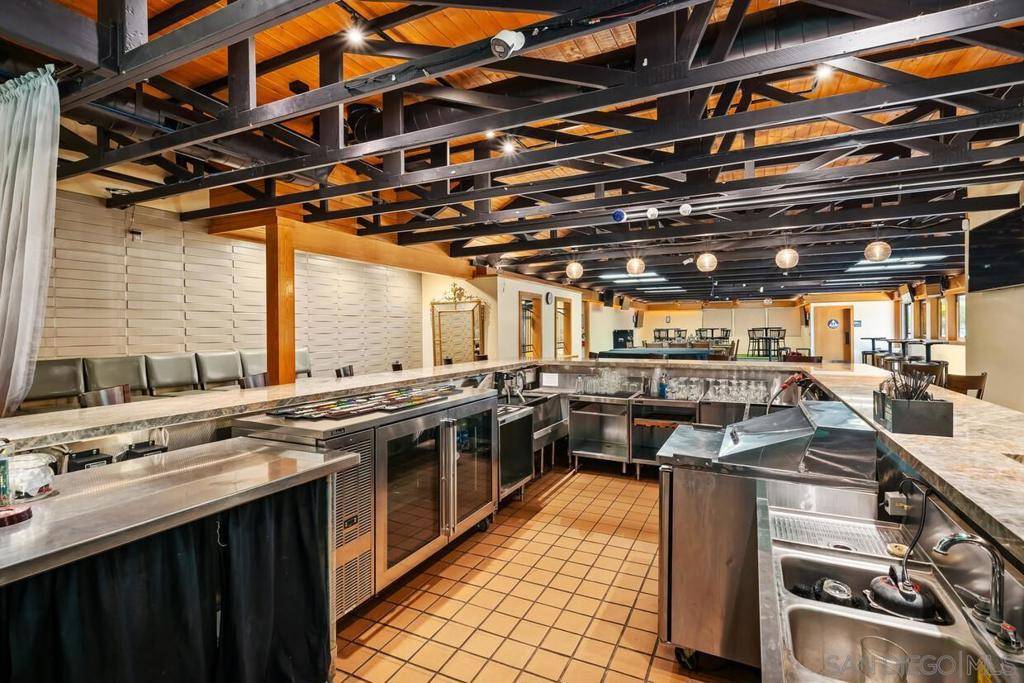 Paso Robles, CA 93446,1144 Black Oak Dr