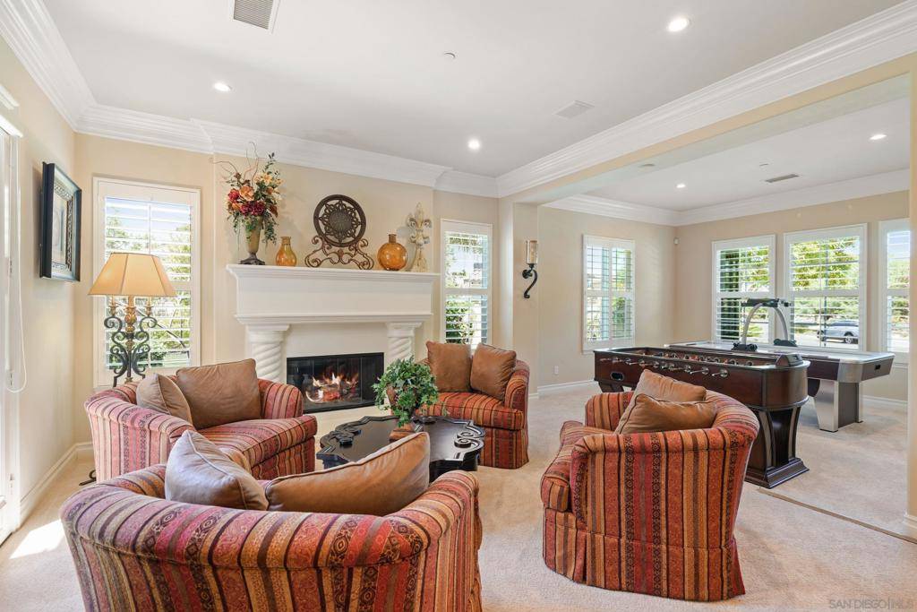 San Diego, CA 92131,15545 VIA LA VENTANA