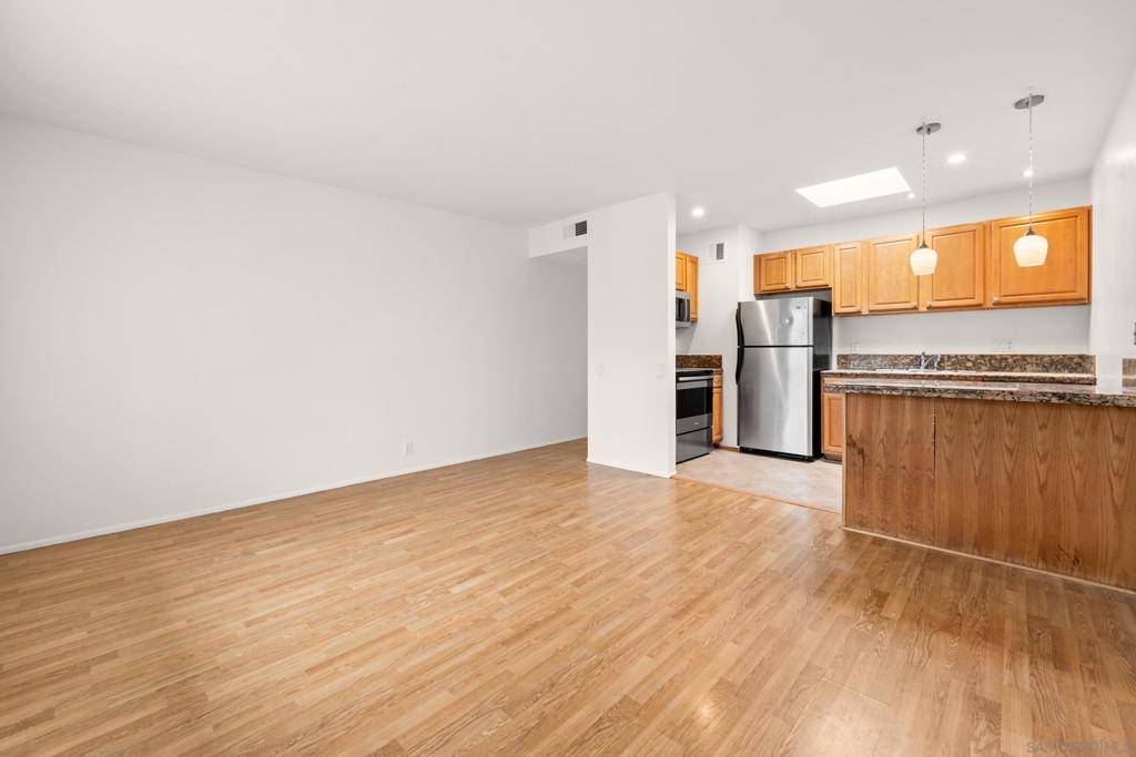 San Diego, CA 92105,4329 Central Ave #Apt 5
