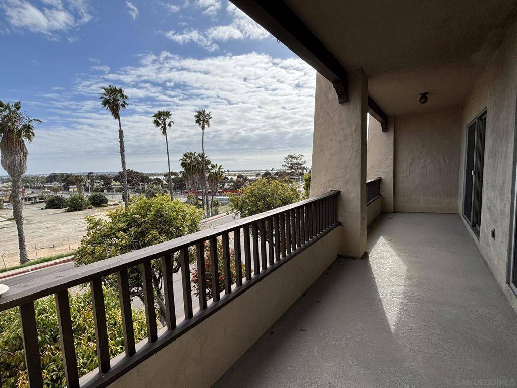 San Diego, CA 92117,2520 Clairemont Dr #213