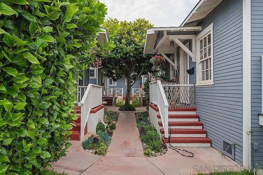 La Jolla, CA 92037,609 Genter