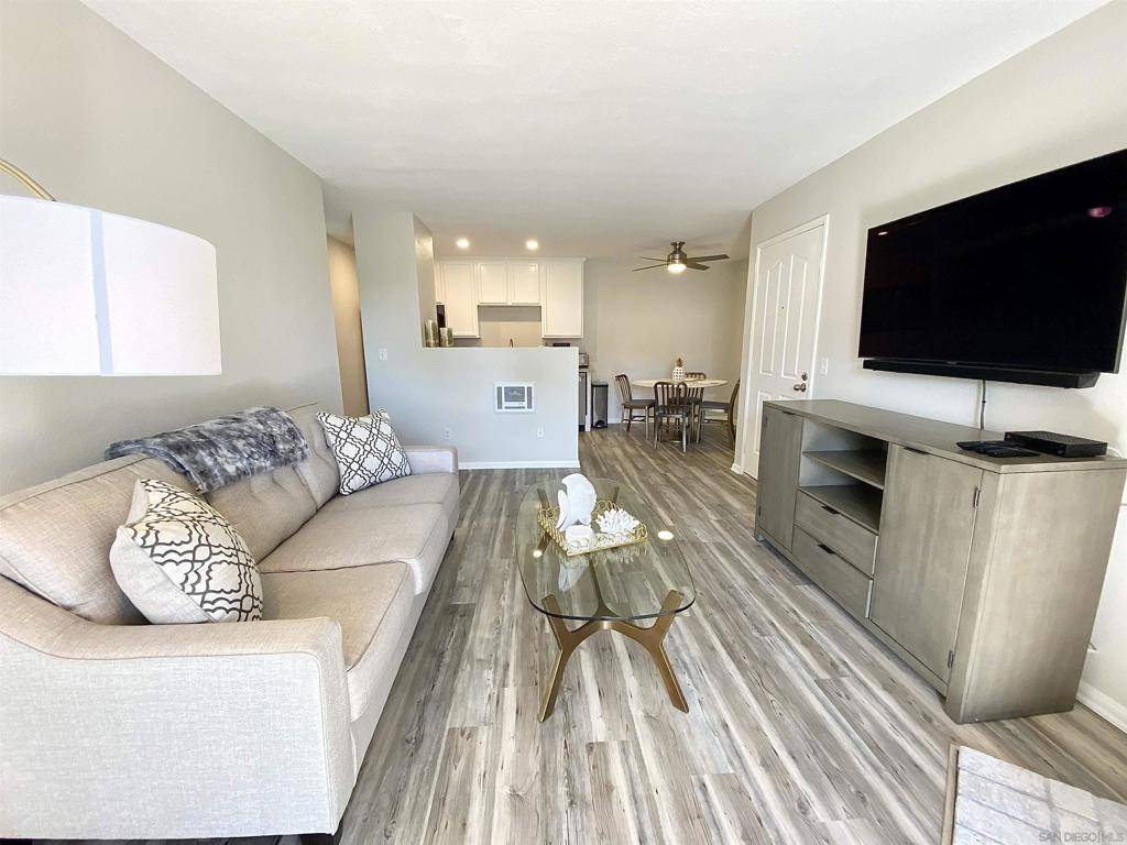 Encinitas, CA 92025,1810 S El Camino Real #207