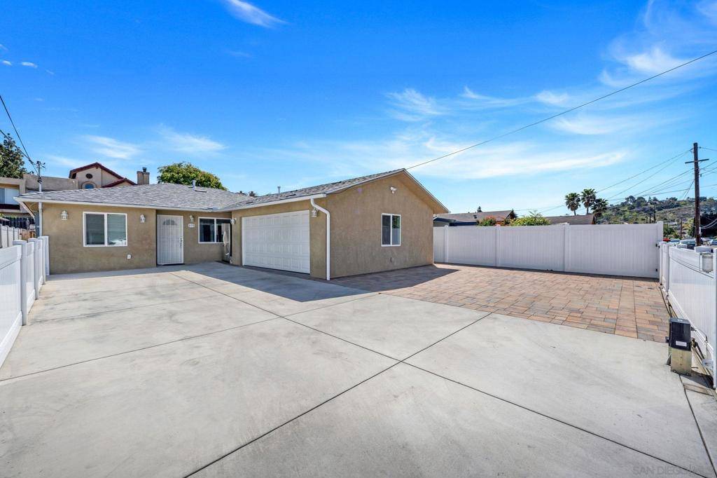 El Cajon, CA 92019,619 Dorothy St