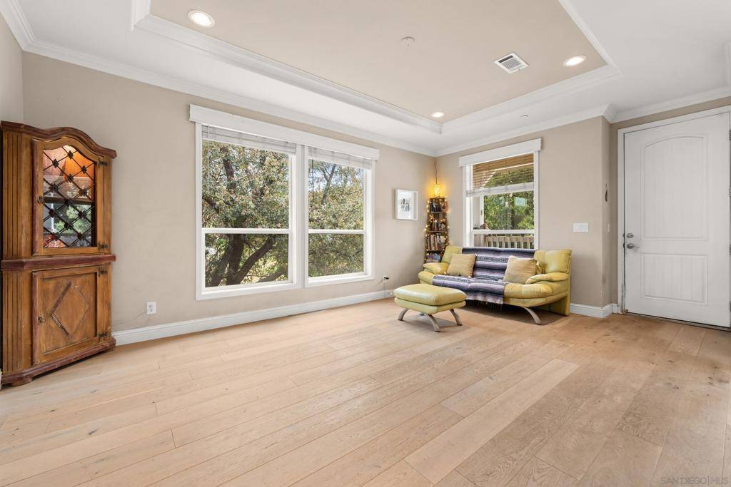 Jamul, CA 91935,20842 Cinnamon Dr