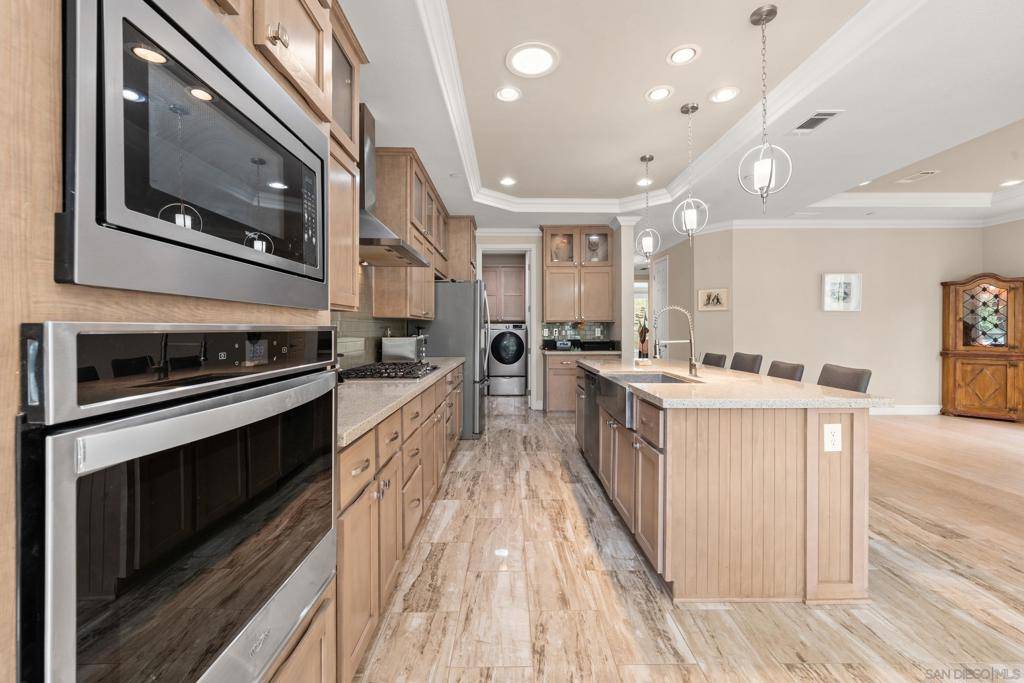 Jamul, CA 91935,20842 Cinnamon Dr