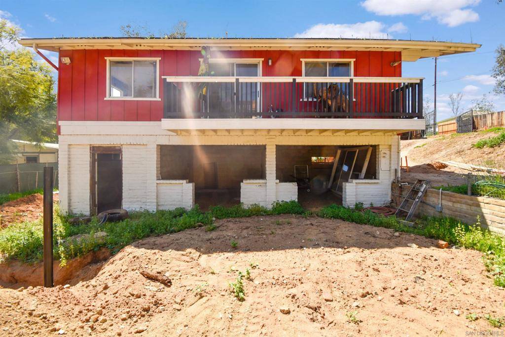 Lakeside, CA 92040,10957 VALLE VISTA ROAD