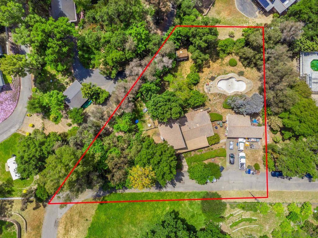 Fallbrook, CA 92028,1590 Dorothea Ave