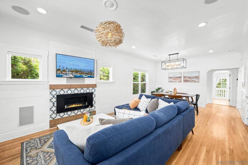 San Diego, CA 92116,4602 Felton St