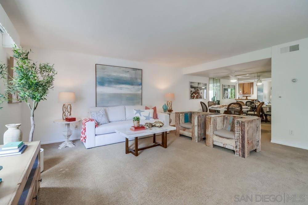 Coronado, CA 92118,835 E Ave #A