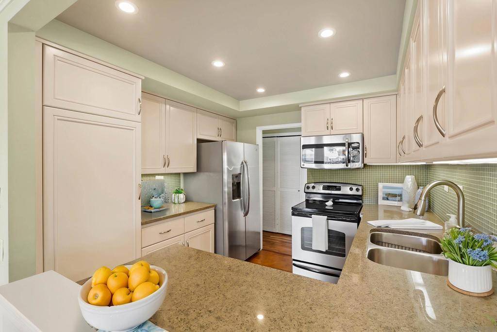 Coronado, CA 92118,38 Antigua Ct