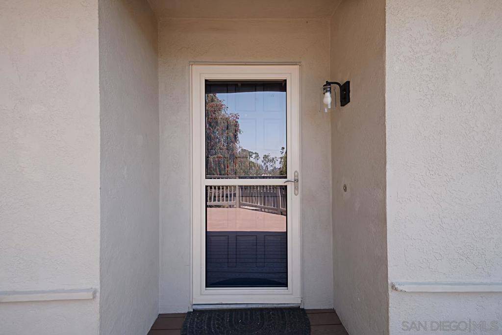 San Marcos, CA 92069,759 Via Flora Rd