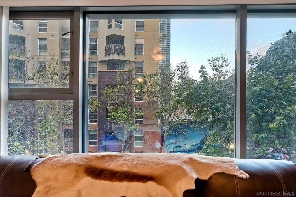 San Diego, CA 92101,1150 J St #406