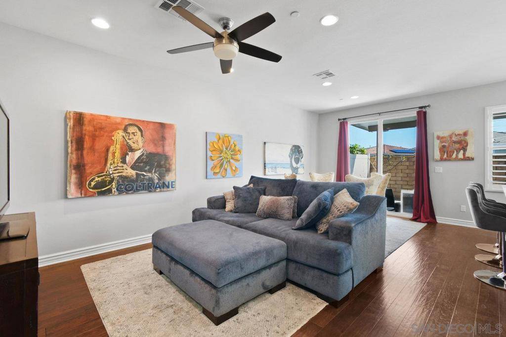 Lakeside, CA 92040,8624 Sage Shadow Drive