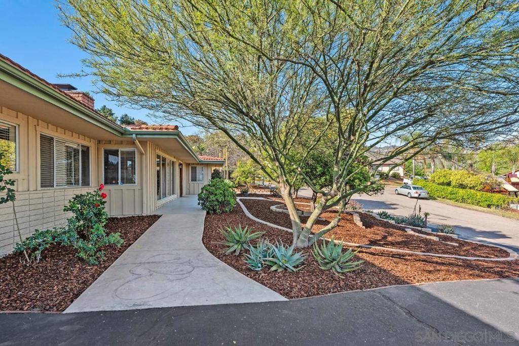 El Cajon, CA 92019,2282 Dehesa Rd