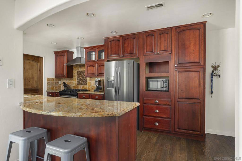 Encinitas, CA 92024,183 Countryhaven Road