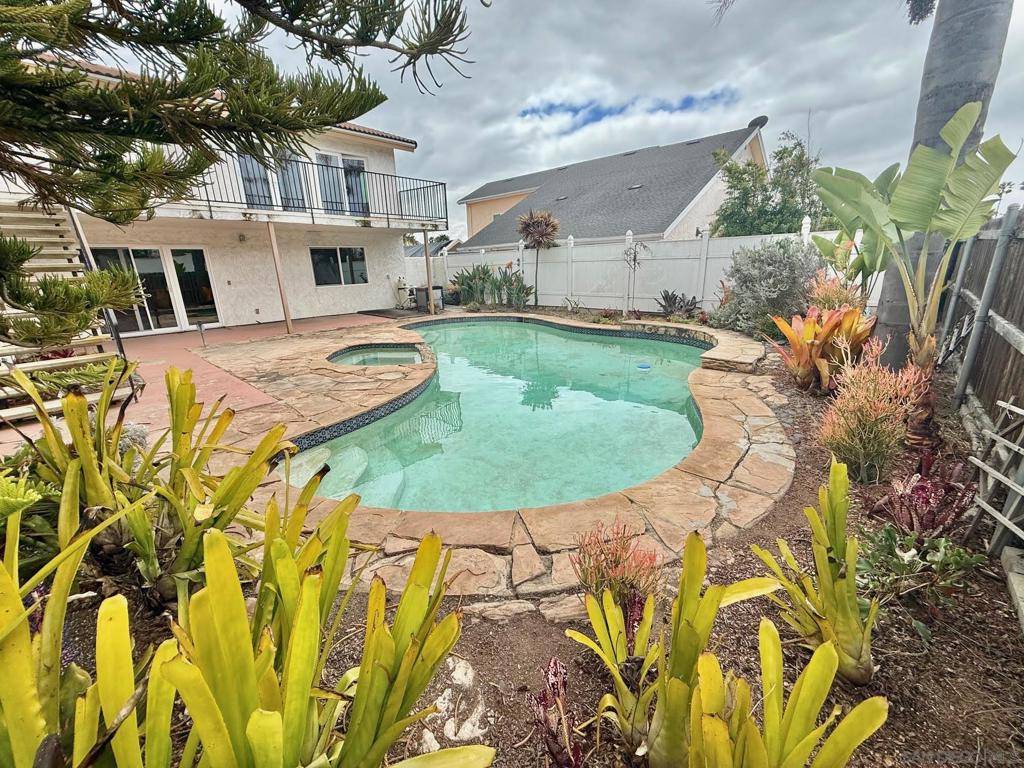Imperial Beach, CA 91932,1210 CALIFORNIA