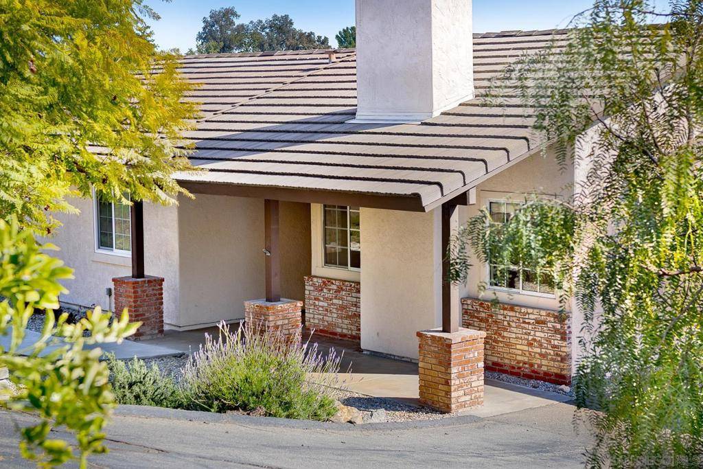 Valley Center, CA 92082,27301 Rowel Ct