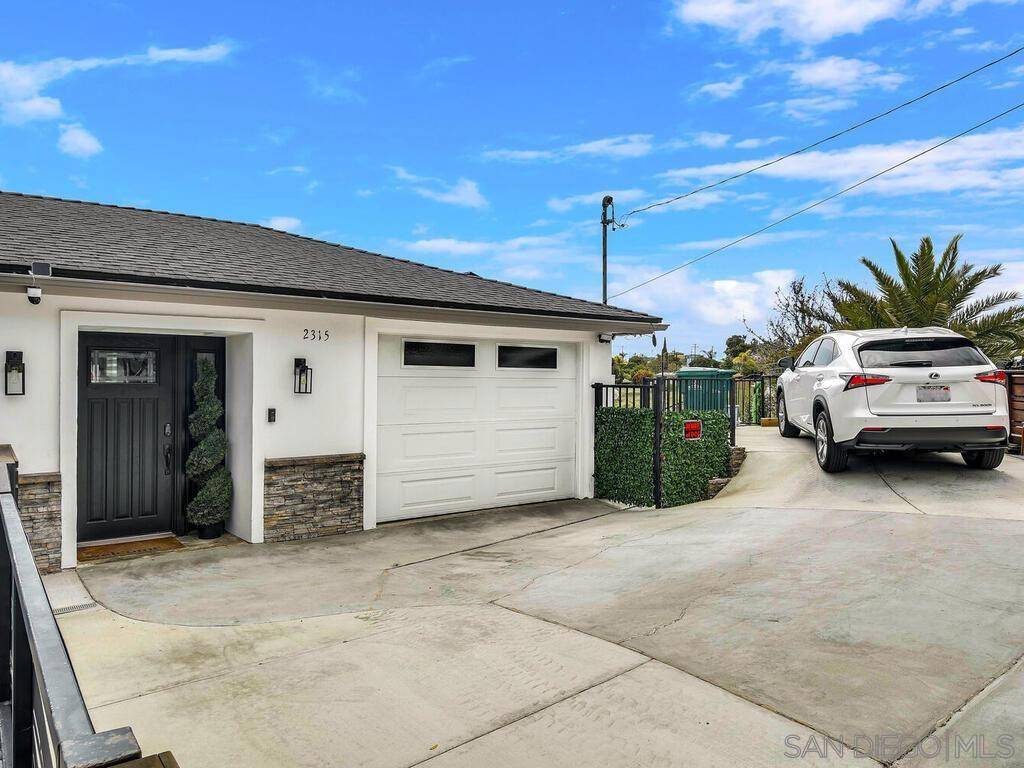 San Diego, CA 92109,2315 Geranium Street