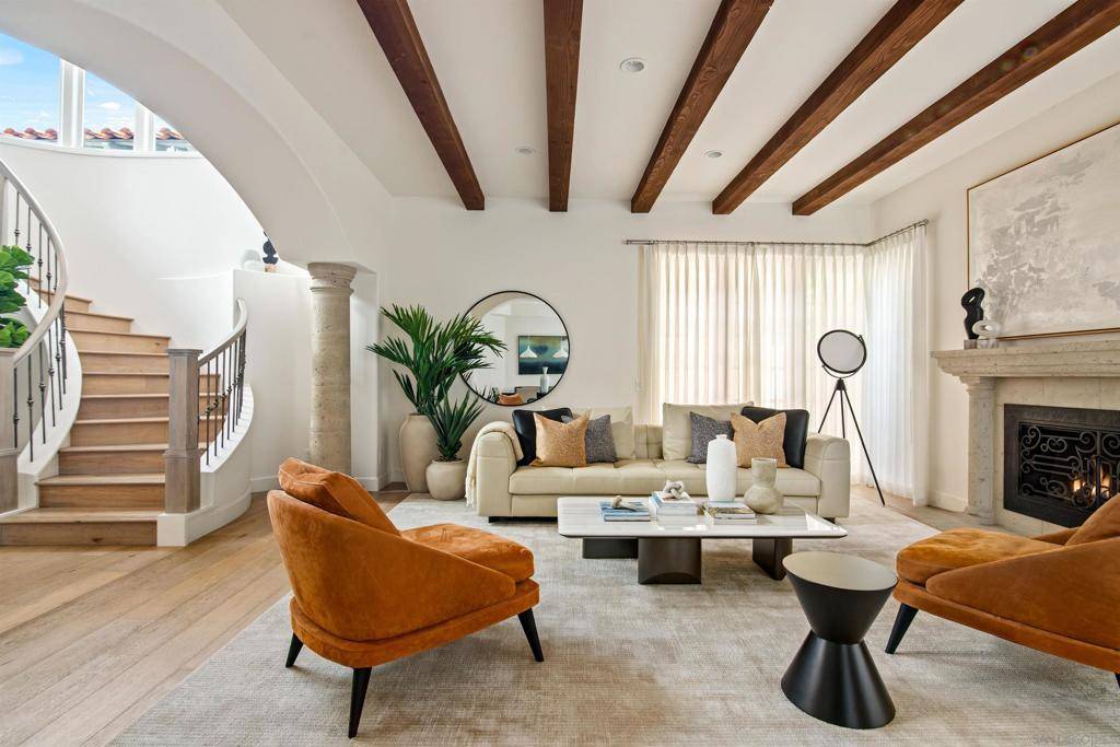 La Jolla, CA 92037,7729 Ivanhoe Avenue
