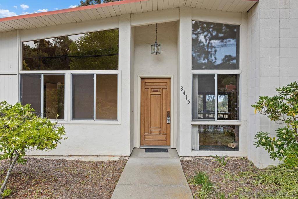 La Jolla, CA 92037,8415 Sugarman Dr