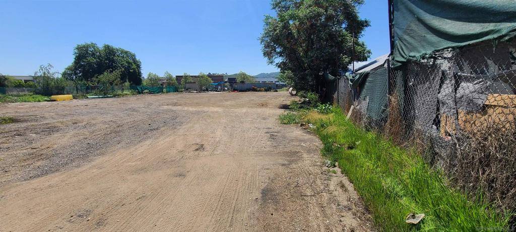 Lakeside, CA 92040,11457 El Nopal
