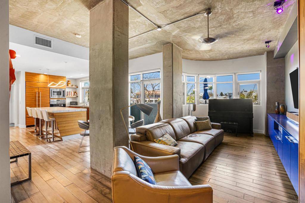 San Diego, CA 92103,3740 Park Blvd #210