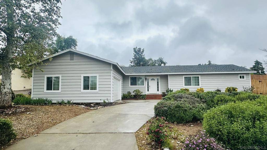 Ramona, CA 92065,16142 Dartolo Rd.