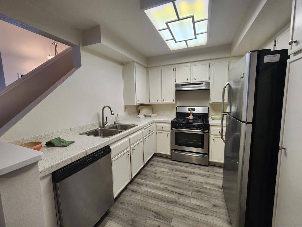 San Diego, CA 92130,12229 Carmel Vista #250