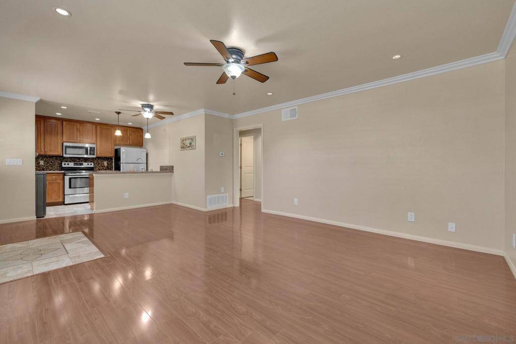 Santee, CA 92071,9861 Mission Greens Ct #1