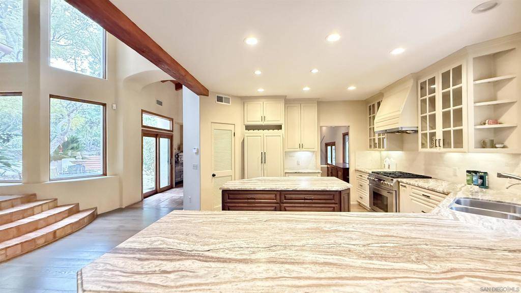Rancho Santa Fe, CA 92067,16722 Via Lago Azul
