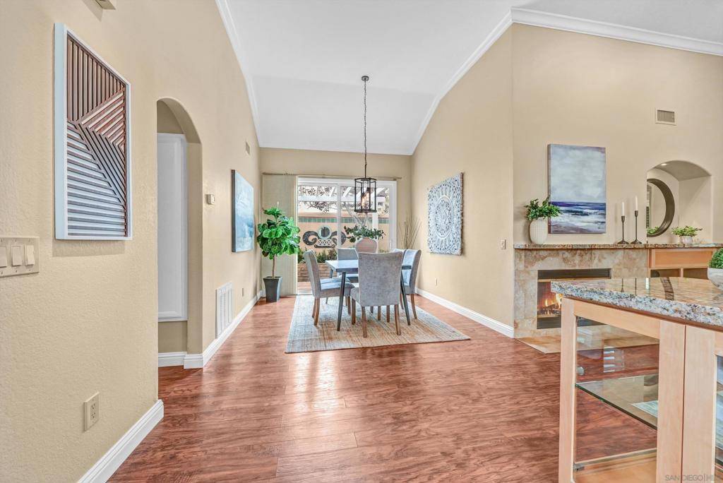 Carlsbad, CA 92010,4459 Dorchester Pl