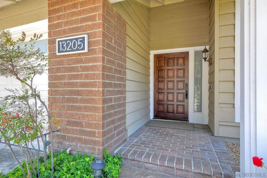 Poway, CA 92064,13205 Poway Hills Dr