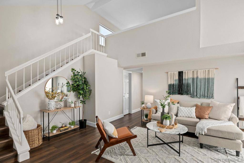 Carlsbad, CA 92011,802 Spindrift Ln