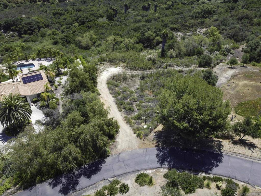 Escondido, CA 92026,28371 Faircrest Way