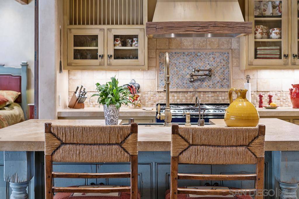 Rancho Santa Fe, CA 92067,6131 El Tordo