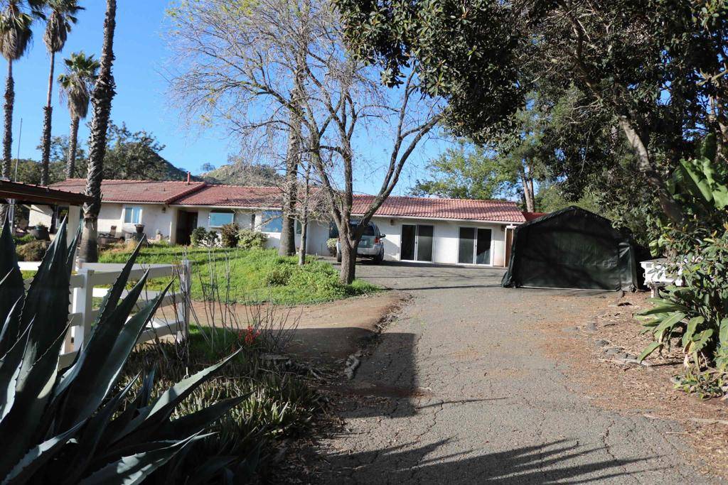 Fallbrook, CA 92028,38083 De Luz Rd