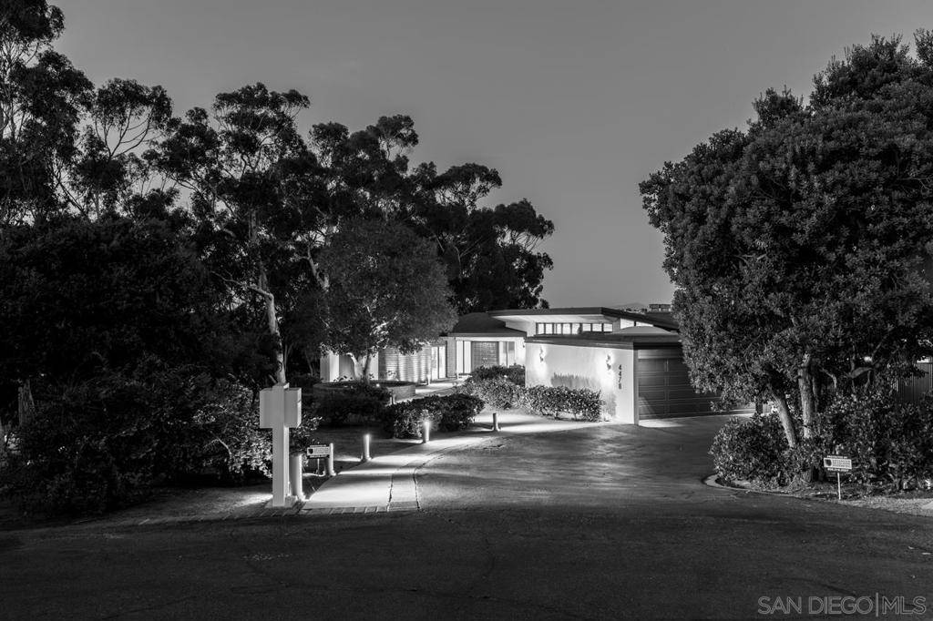 San Diego, CA 92103,4478 Hortensia St