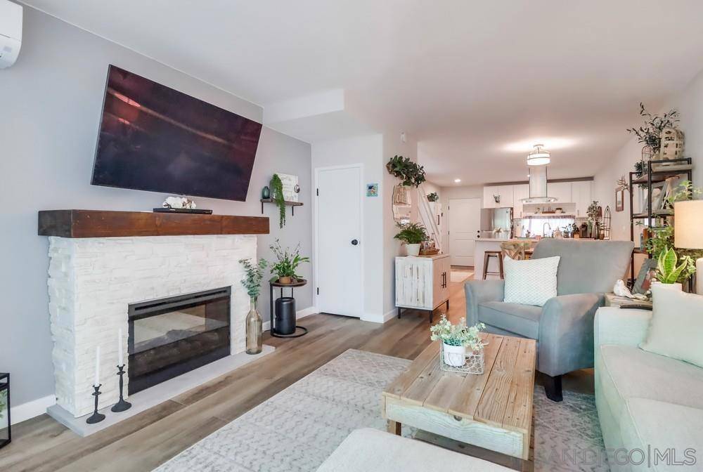 San Diego, CA 92111,7797 Stalmer St #1i