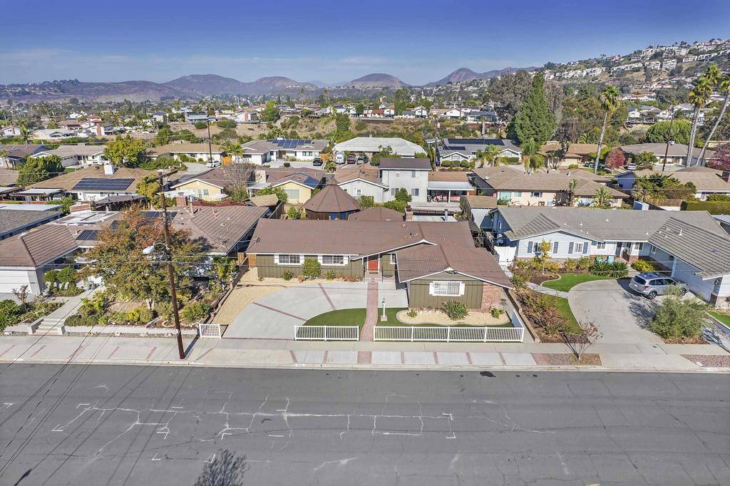 San Diego, CA 92120,5852 Lomond Dr