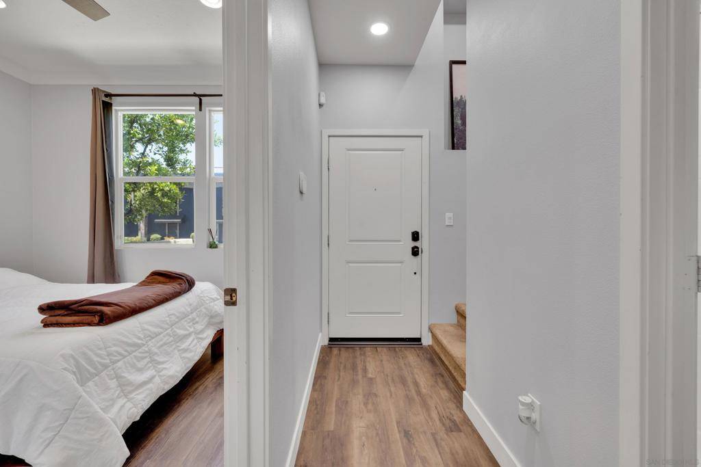 Escondido, CA 92025,211 S Orange St #104