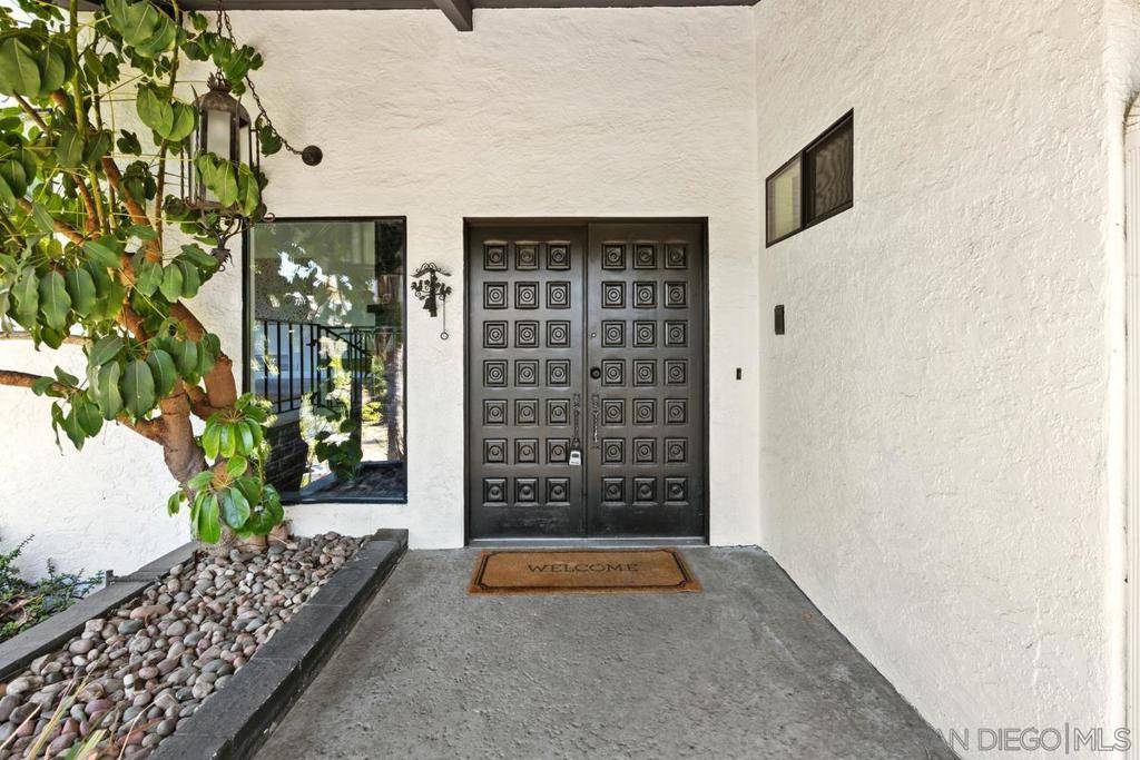 El Cajon, CA 92020,1540 E Chase Ave