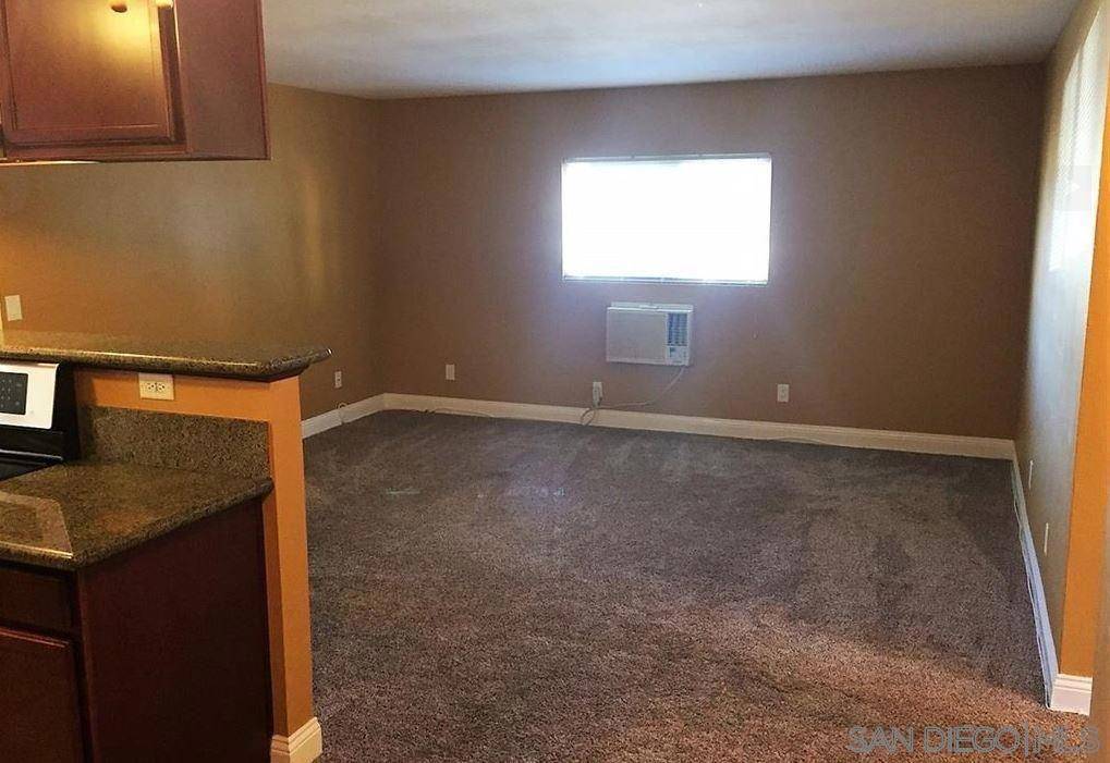 Lakeside, CA 92040,12805 Mapleview St #16