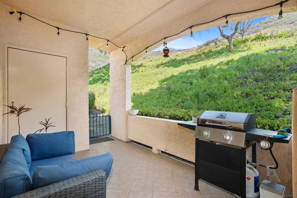 San Diego, CA 92128,18515 Caminito Pasadero #347