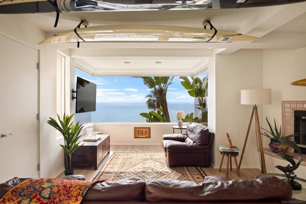 La Jolla, CA 92037,6276 Camino De La Costa #6278