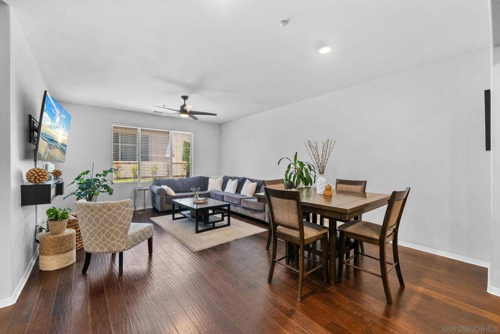 Chula Vista, CA 91915,2207 Pasadena Ct #3