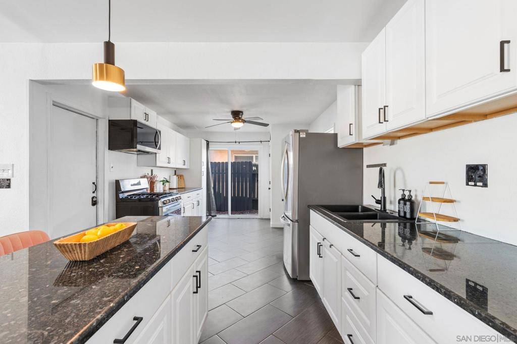 Chula Vista, CA 91910,434 Del Mar Ct