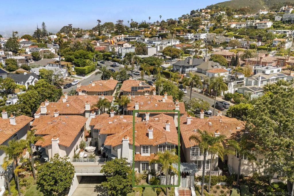 La Jolla, CA 92037,7715 Ivanhoe Ave