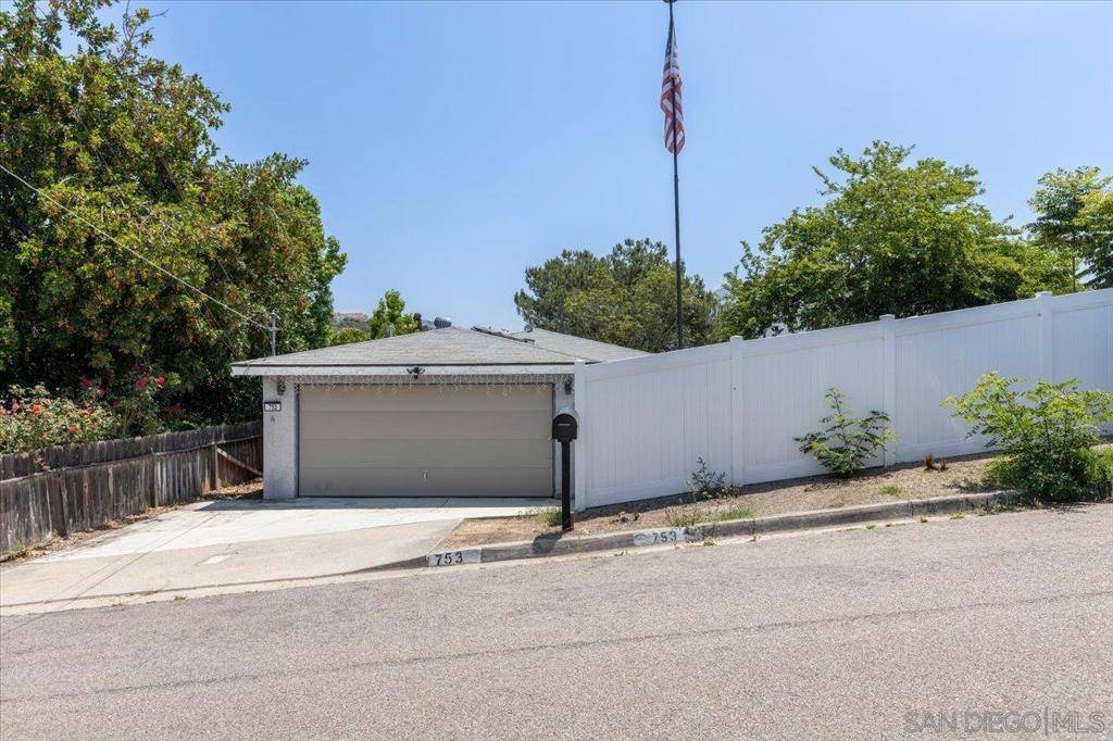 Spring Valley, CA 91977,753 La Presa Ave